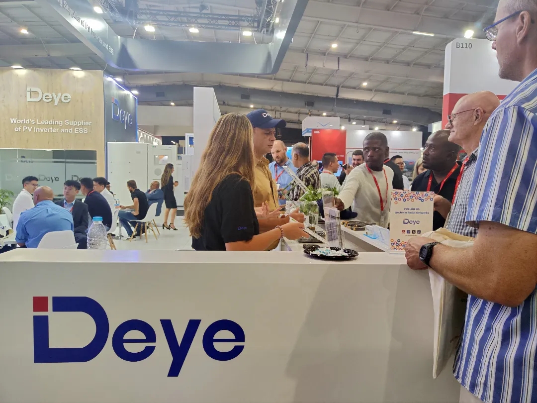 Deye brilla en Solar & Storage Live Africa con soluciones energéticas innovadoras